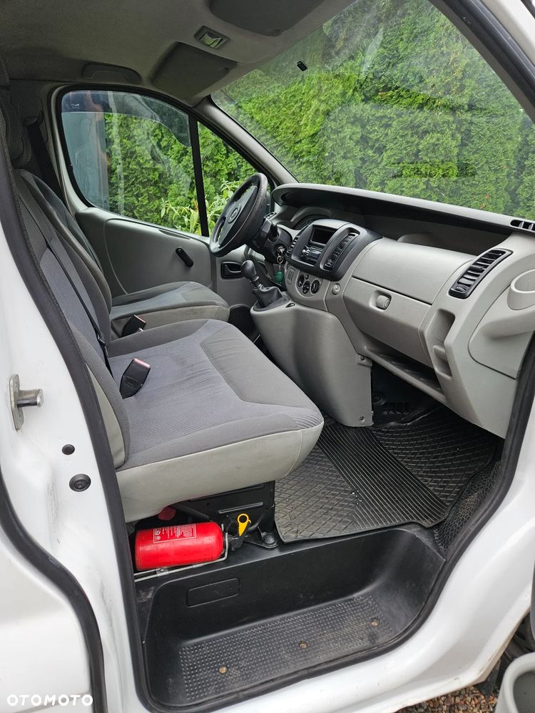 Opel VIVARO - 2