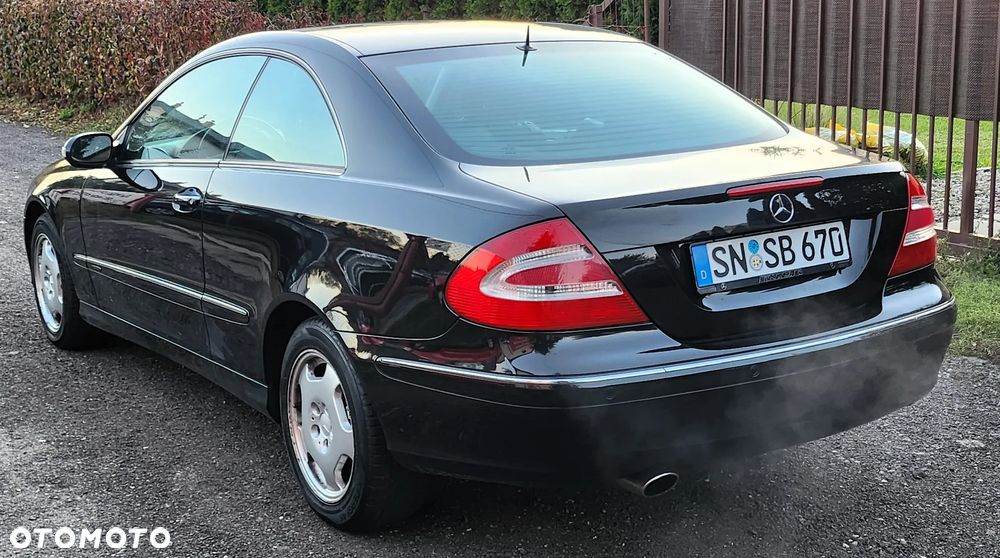 Mercedes-Benz CLK - 4
