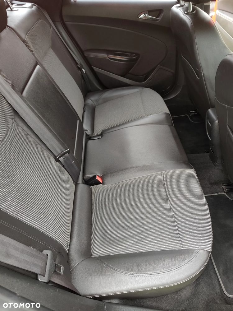 Opel Astra - 22