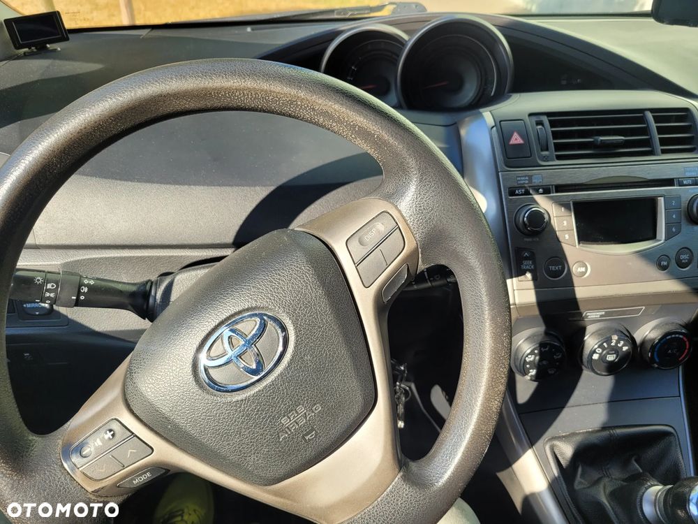 Toyota Verso 2.0 D-4D Luna - 11
