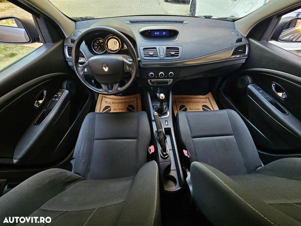 Renault Megane 1.5 dCi Expression - 12