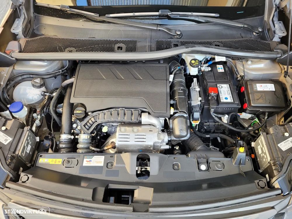 Peugeot 2008 1.2 PureTech GT EAT8 - 11