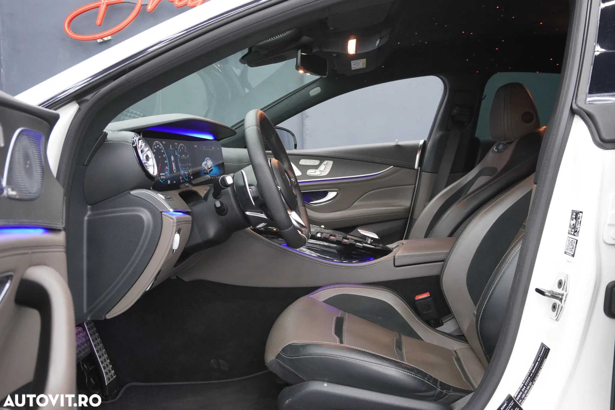 Mercedes-Benz AMG GT-S 63 4MATIC+ - 13