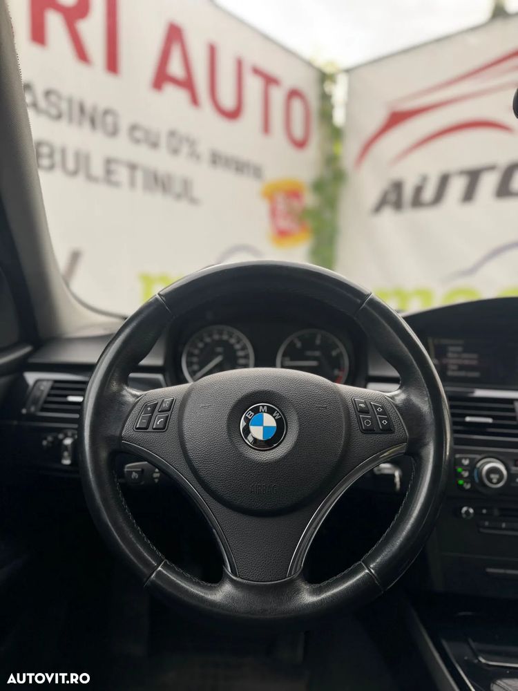 BMW Seria 3 318d - 35