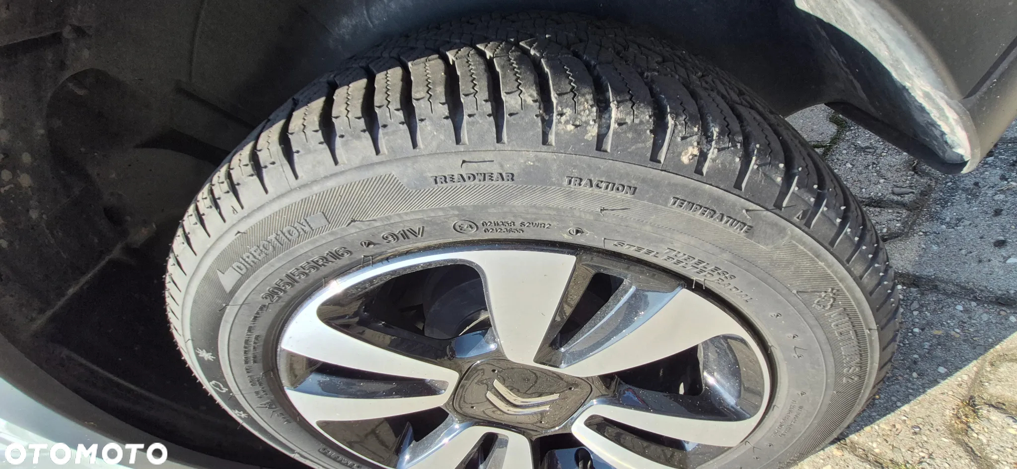 Citroën C3 1.2 PureTech Shine - 17