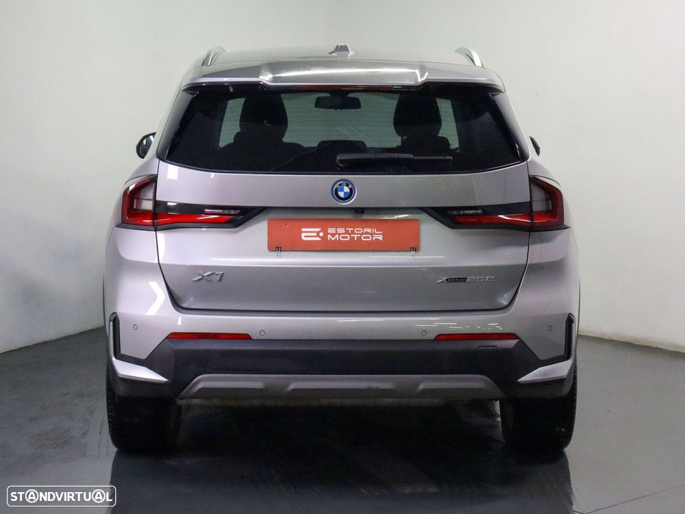 BMW X1 xDrive25e - 4
