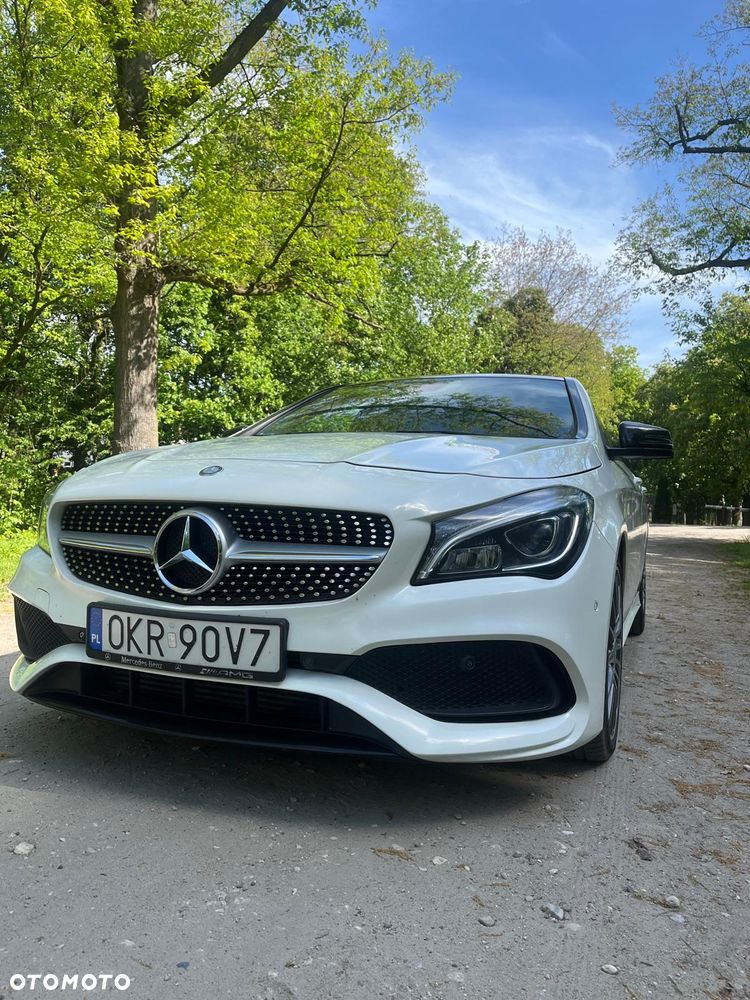 Mercedes-Benz CLA 200 d 7G-DCT AMG Line - 1
