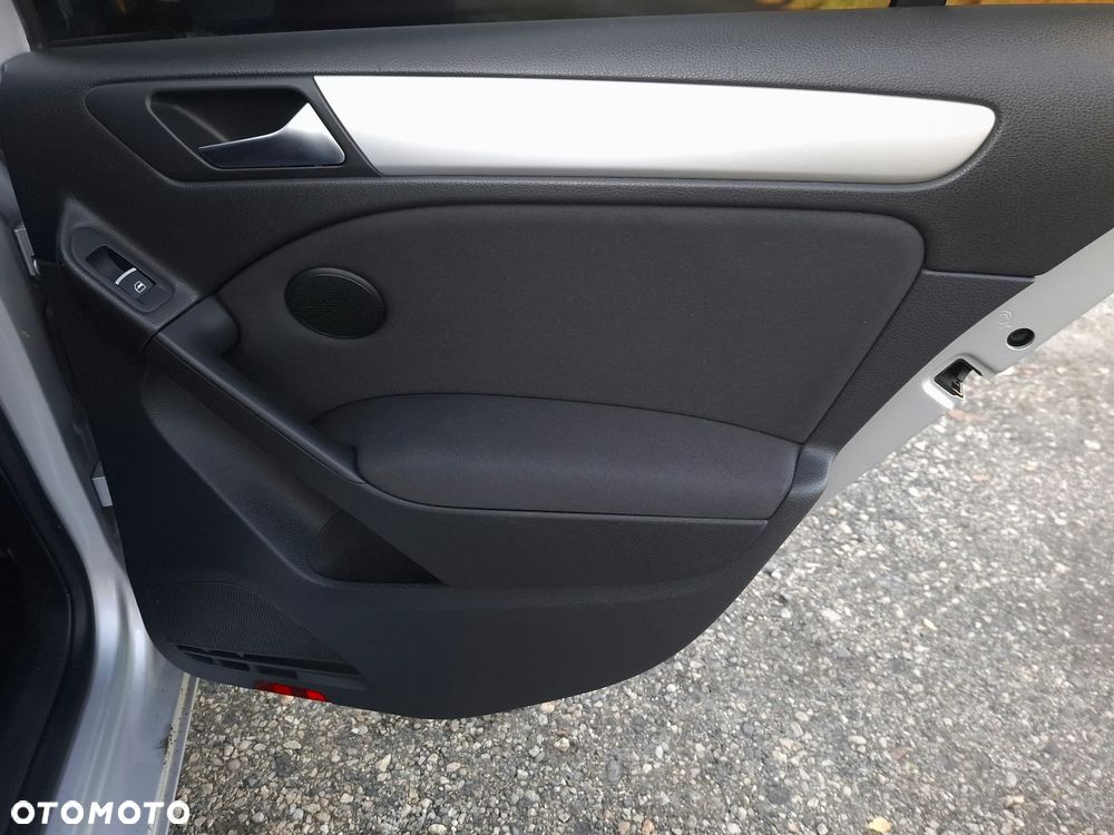 Volkswagen Golf 1.4 TSI Highline - 21
