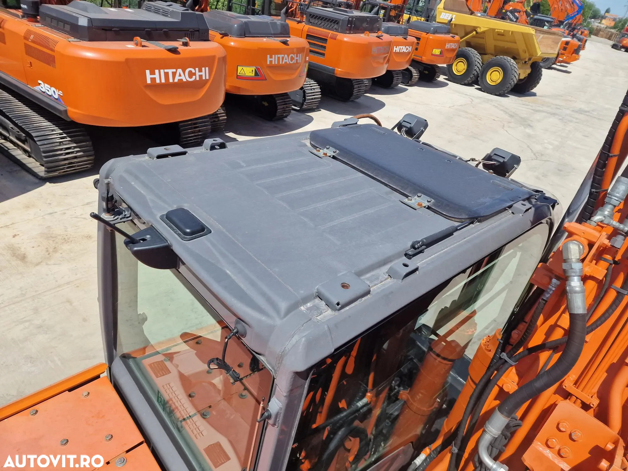 Hitachi PE ROTI, 16,5tone, 3 BRATE, 7.432h, CALE si lama nivelare, Inst picon, a doua instalatie hidr pe brate, AC, camera spate, cupa 1,2m, Ad sapare 6m, ridica  7t la 9m, hidraulica HITACHI, promotie 69.900 EUR+Tva-Posibilitate inchiriere. - 23