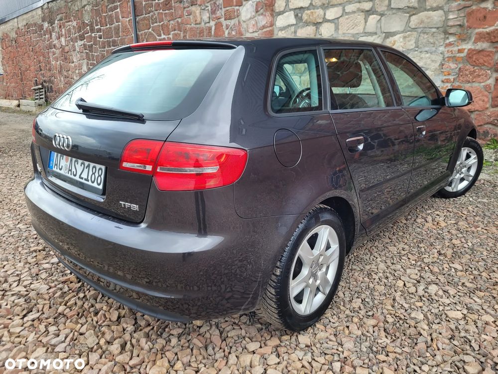 Audi A3 Sportback 1.4 TFSI Ambiente - 18