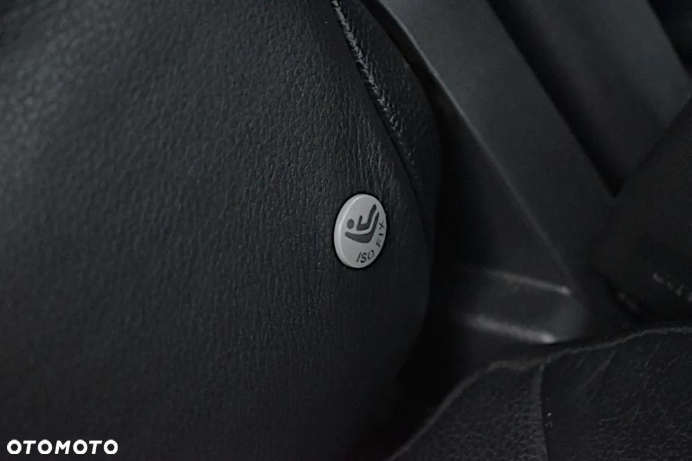 Mitsubishi Outlander 2.0 4WD - 30