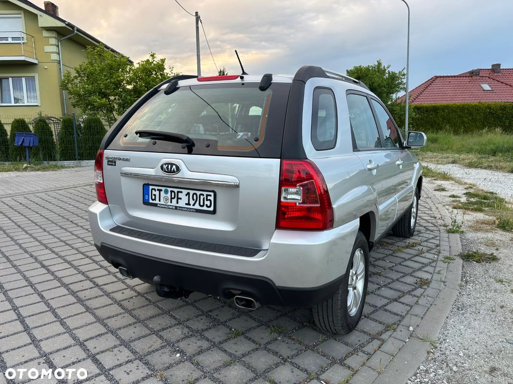 Kia Sportage 2.0 Freedom + - 5