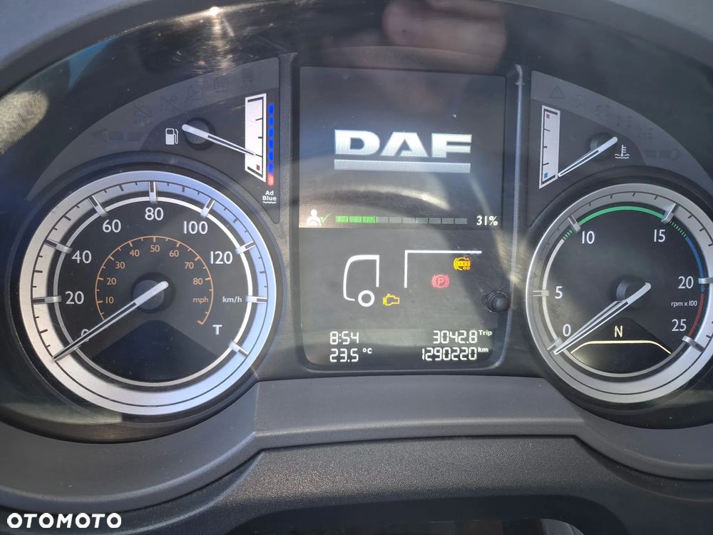 DAF 460 - 4