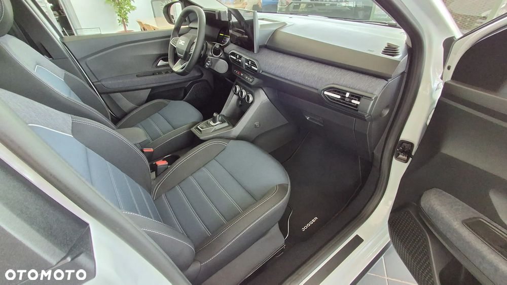 Dacia Jogger 1.2 Eco-G 120 Journey 7os - 8