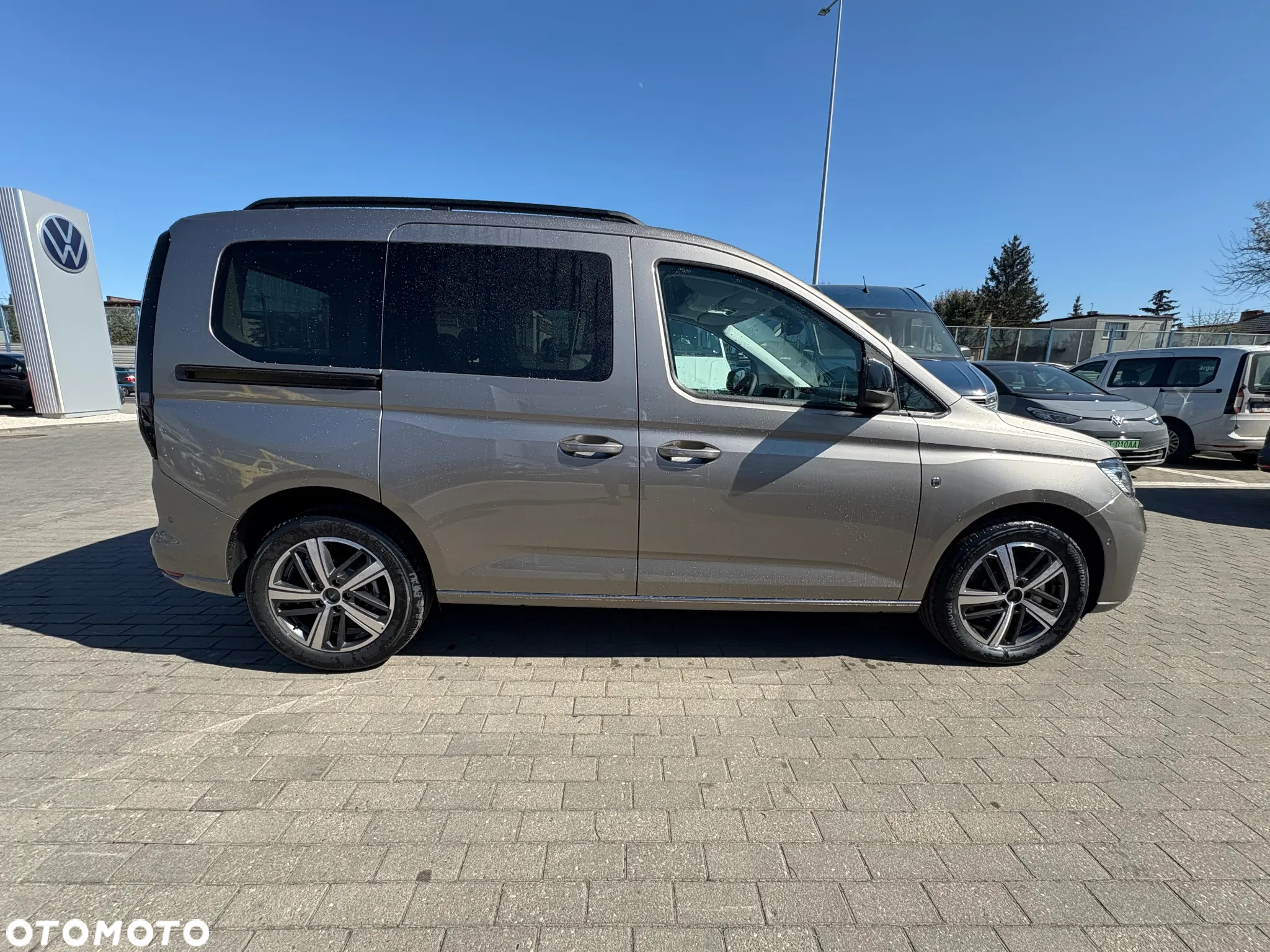 Volkswagen Caddy 2.0 TDI Life DSG - 4