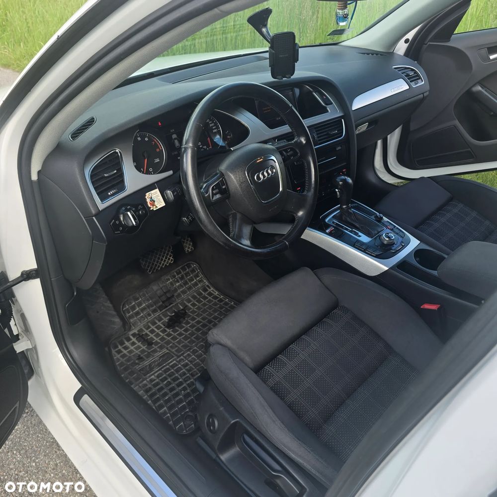 Audi A4 Avant 2.0 TFSI quattro S tronic Ambiente - 4