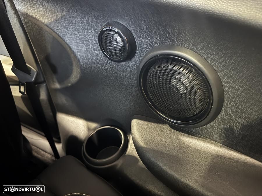 MINI 3 Portas Cooper SE Premium P. Classic - 21