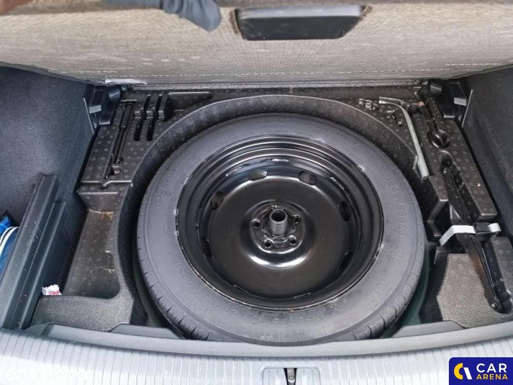 Volkswagen Tiguan - 25