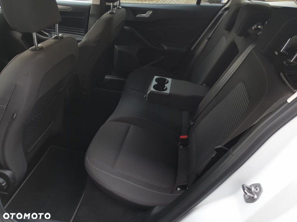 Ford Focus - 28