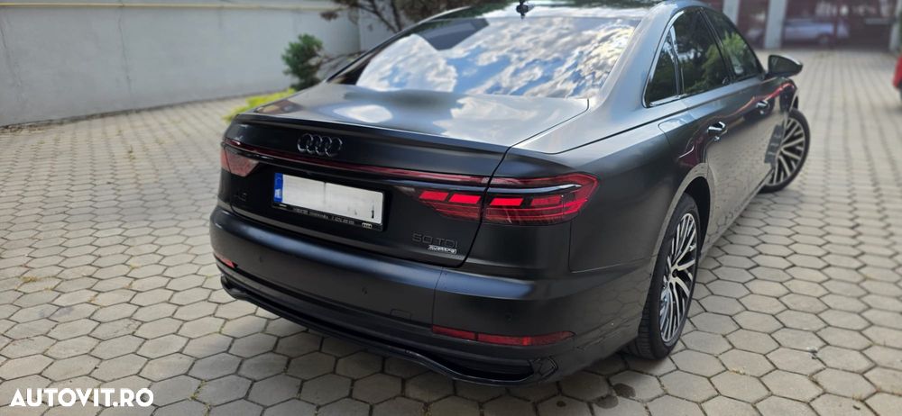 Audi A8 - 4