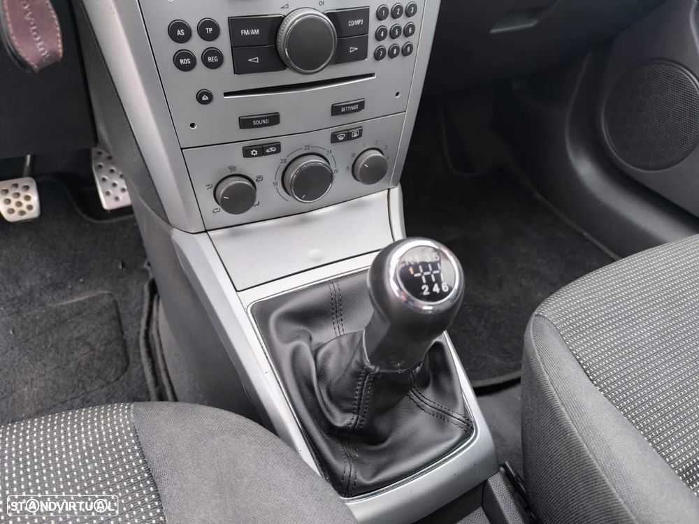 Opel Astra GTC 1.3 CDTI - 30