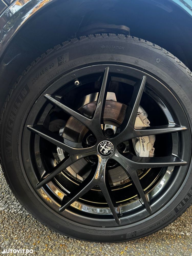 Alfa Romeo Stelvio 2.0 Turbo AWD AT8 Ti - 10