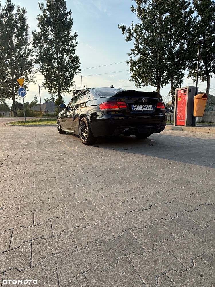 BMW Seria 3 330d xDrive - 3