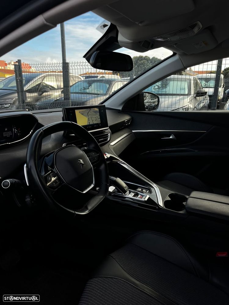 Peugeot 3008 1.5 BlueHDi Allure EAT8 - 13