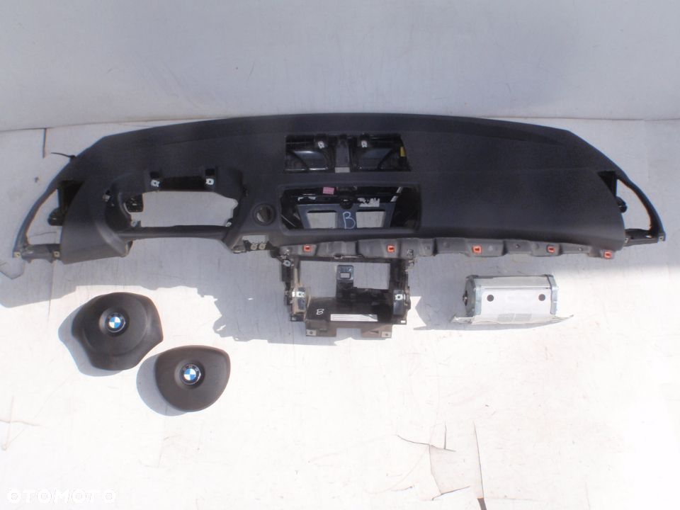 BMW 1 E87 E88 E81 E82 DESKA KONSOLA KOKPIT PULPIT PÓŁKA PARAPET AIRBAG NAVI BEZ NAVI POD SCHOWEK BEZ - 3