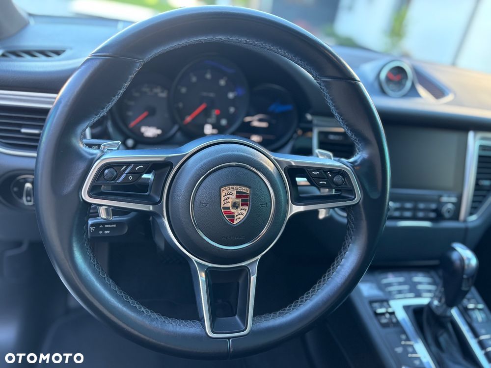 Porsche Macan Standard - 10