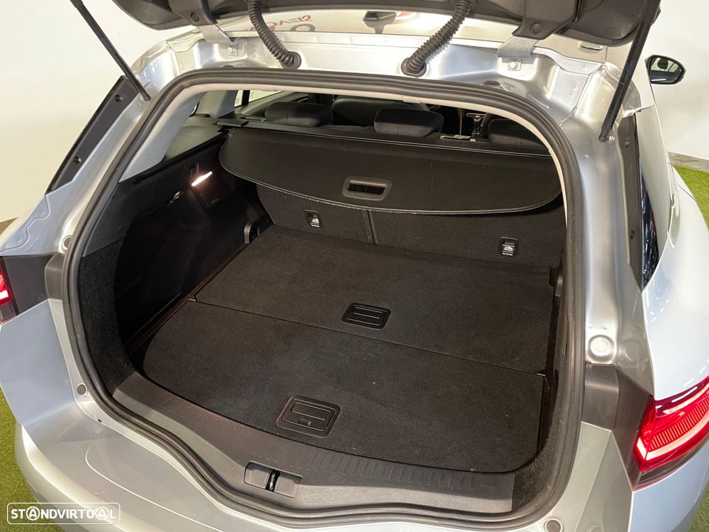 Renault Mégane Sport Tourer 1.3 TCe Limited - 28