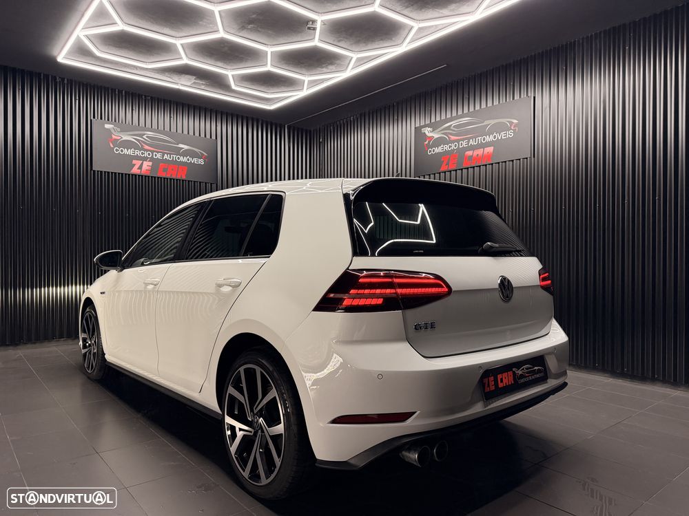 VW Golf - 8