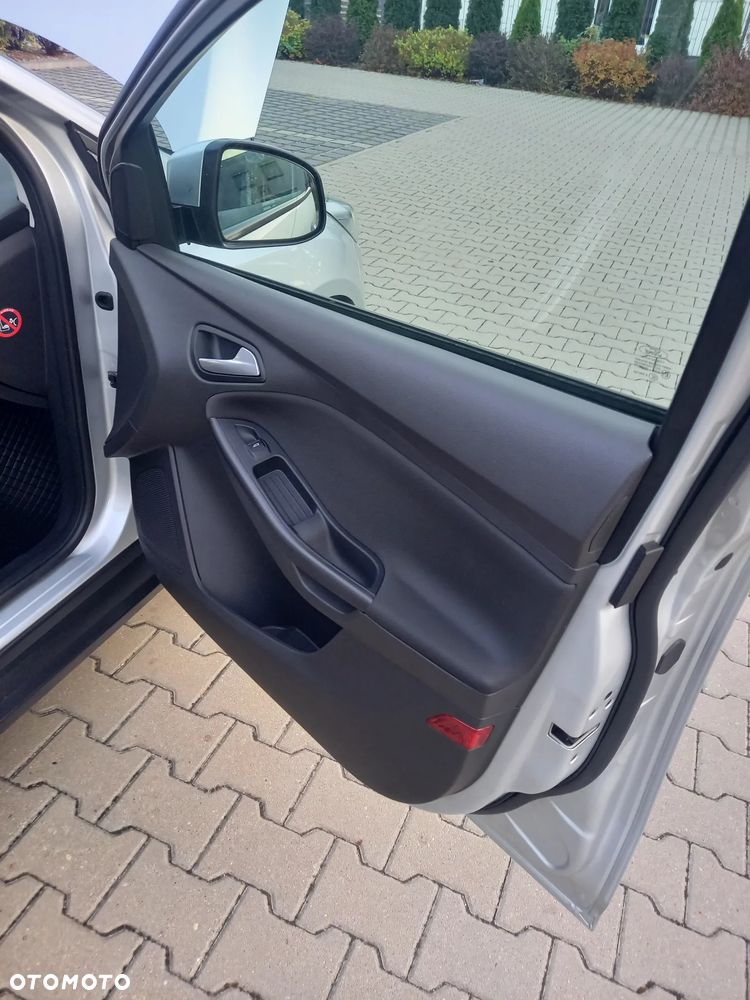 Ford Focus - 17