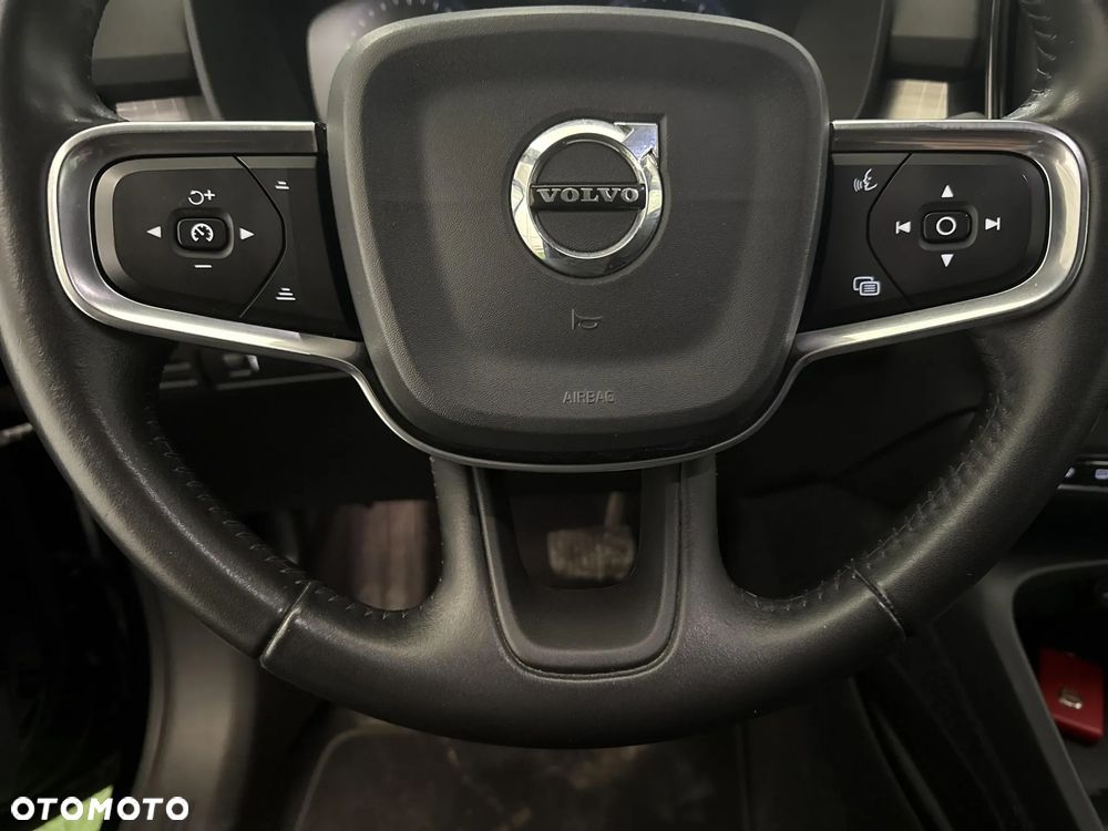 Volvo XC 40 T3 Momentum Pro - 13