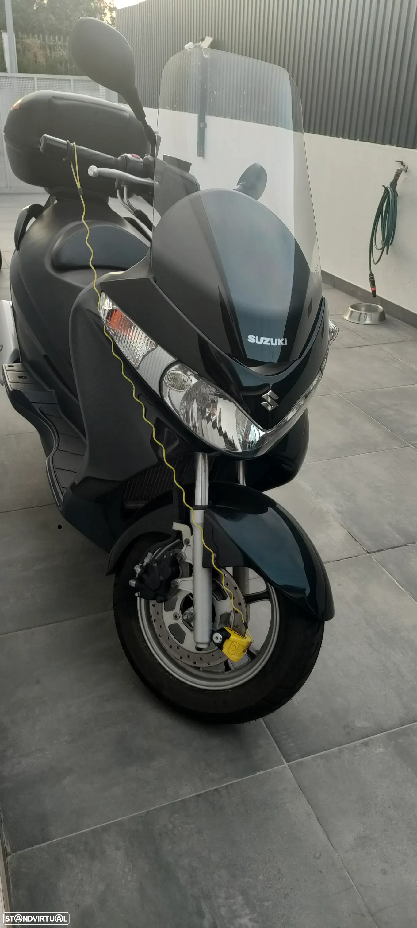 Suzuki Burgman - 6