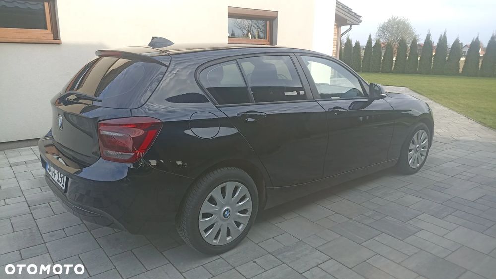 BMW Seria 1 116i - 6