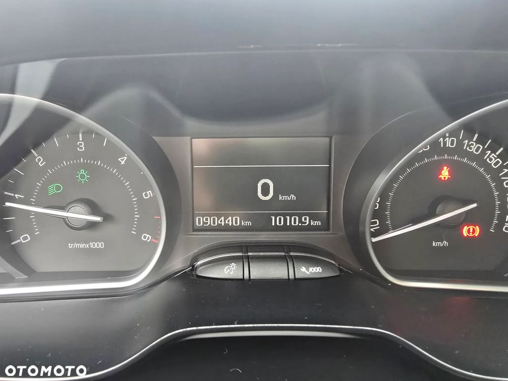 Peugeot 208 1.5 BlueHDi GT Line S&S - 30