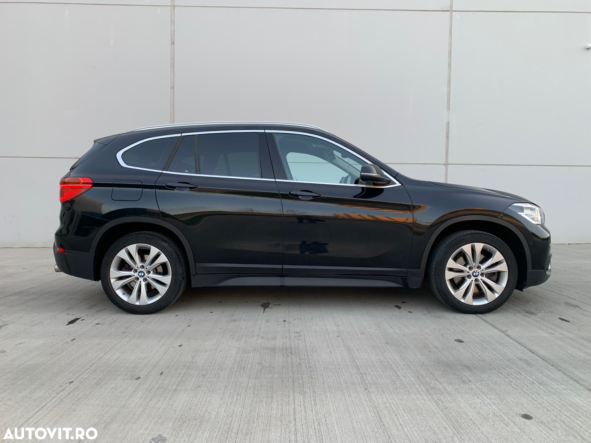 BMW X1 xDrive20d Aut. Sport Line - 2