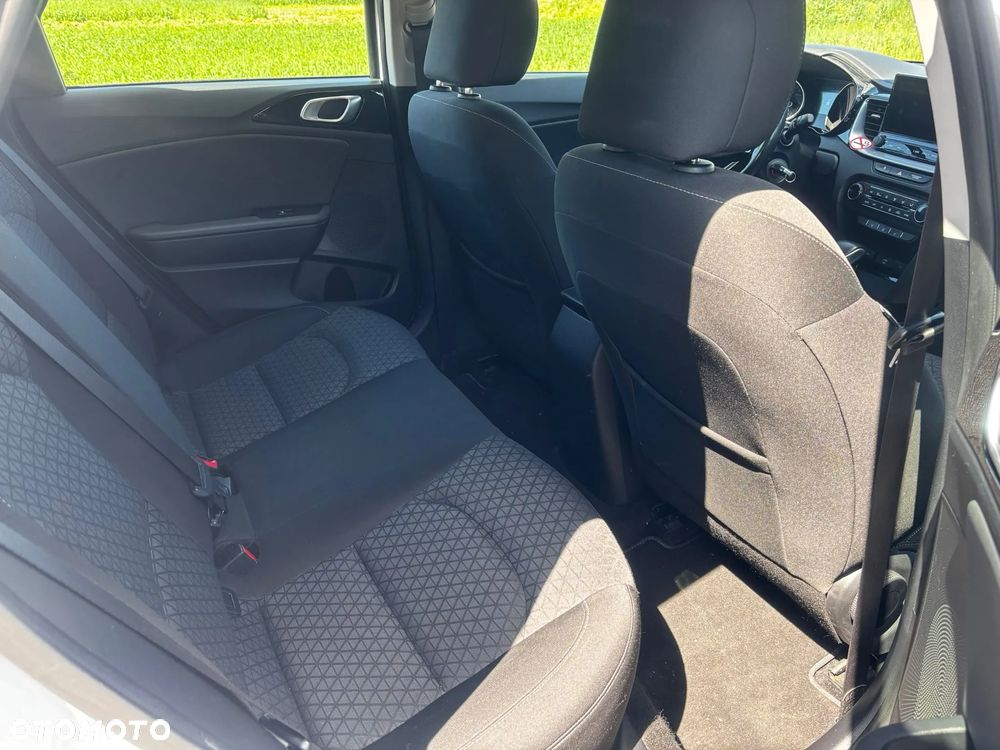 Kia Ceed 1.4 T-GDI L Business Line DCT - 6