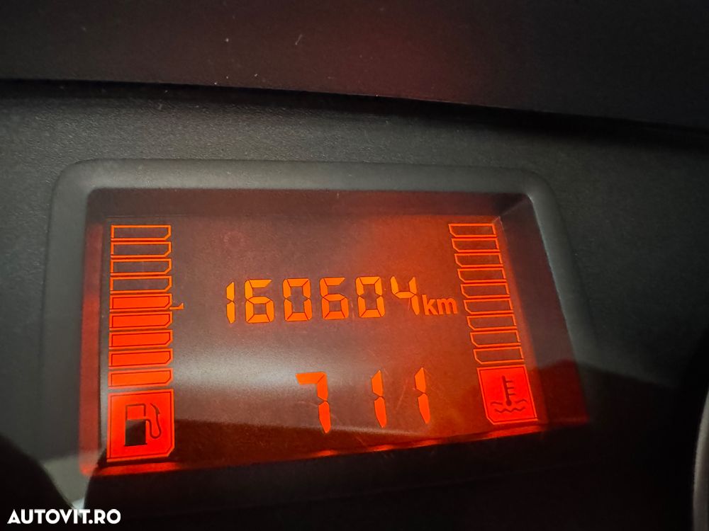 Dacia Logan 1.5 dCi Prestige - 18