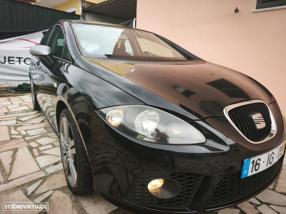 SEAT Leon 2.0 TDI DPF FR - 26