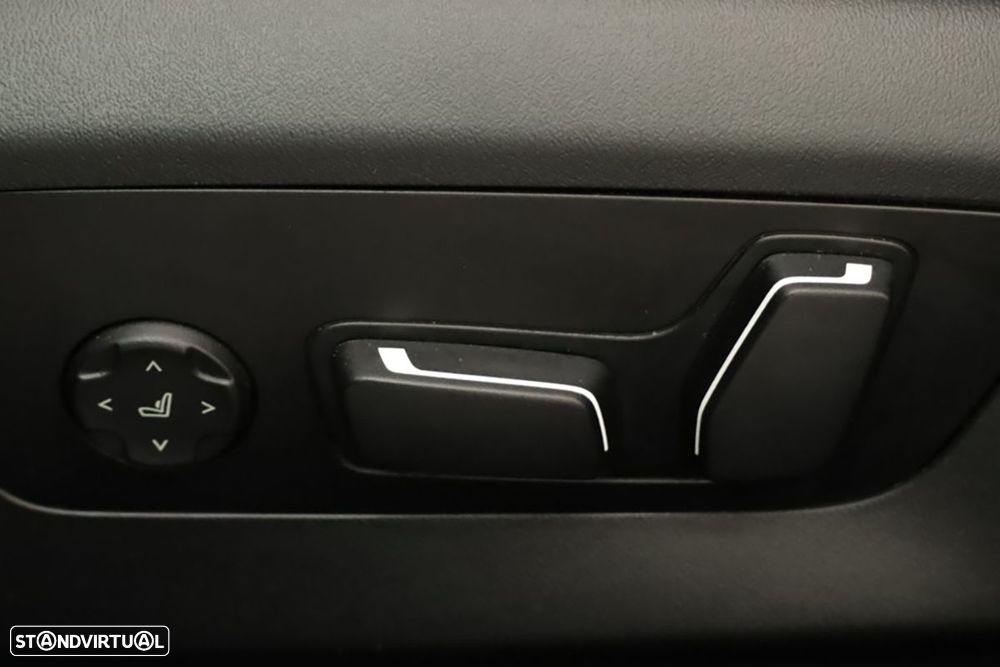 BMW 530 e Pack Desportivo M - 23