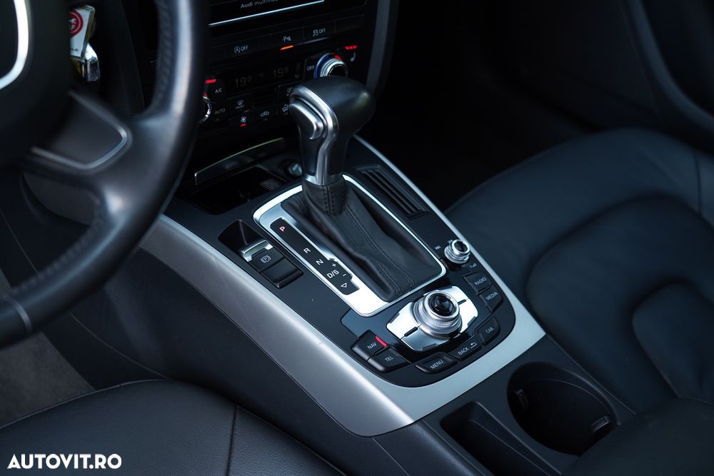 Audi A4 Avant 2.0 TDI DPF clean multitronic S line Sportpaket - 22
