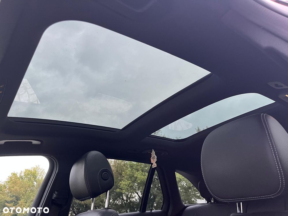 Mercedes-Benz GLC 300 4Matic 9G-TRONIC Exclusive - 31