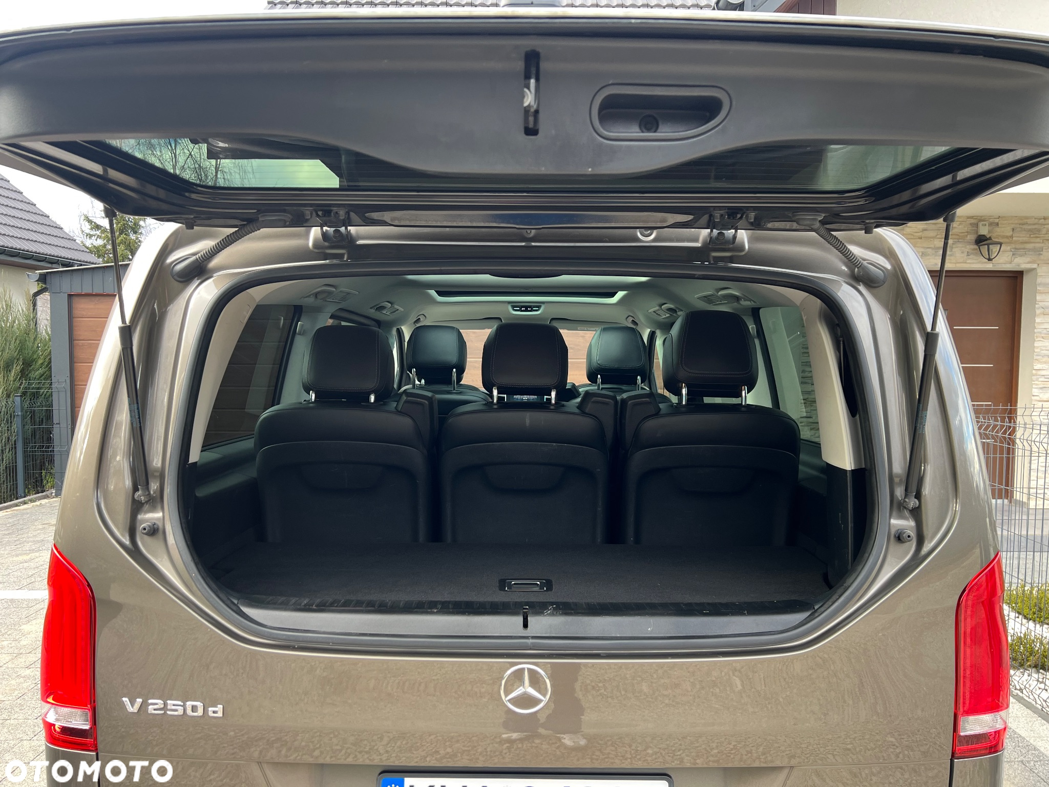 Mercedes-Benz Klasa V 250 (BlueTEC) d Avantgarde 7G-Tronic (d³ugi) - 25