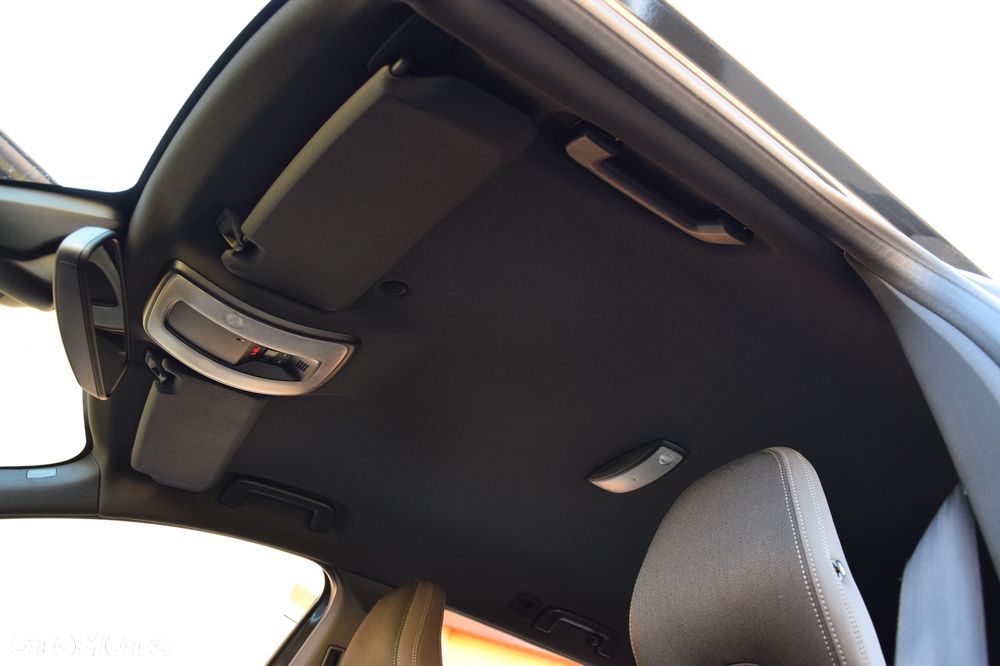 Volvo XC 60 D5 AWD Geartronic Momentum - 19