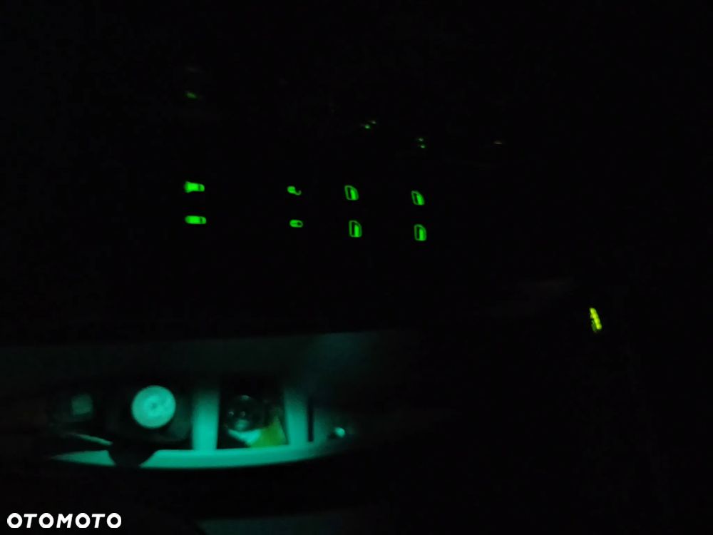 Chrysler Town & Country 4.0 Limited - 24