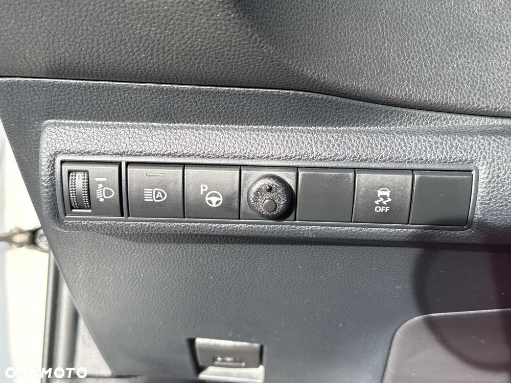 Toyota Corolla 2.0 Hybrid Comfort - 22