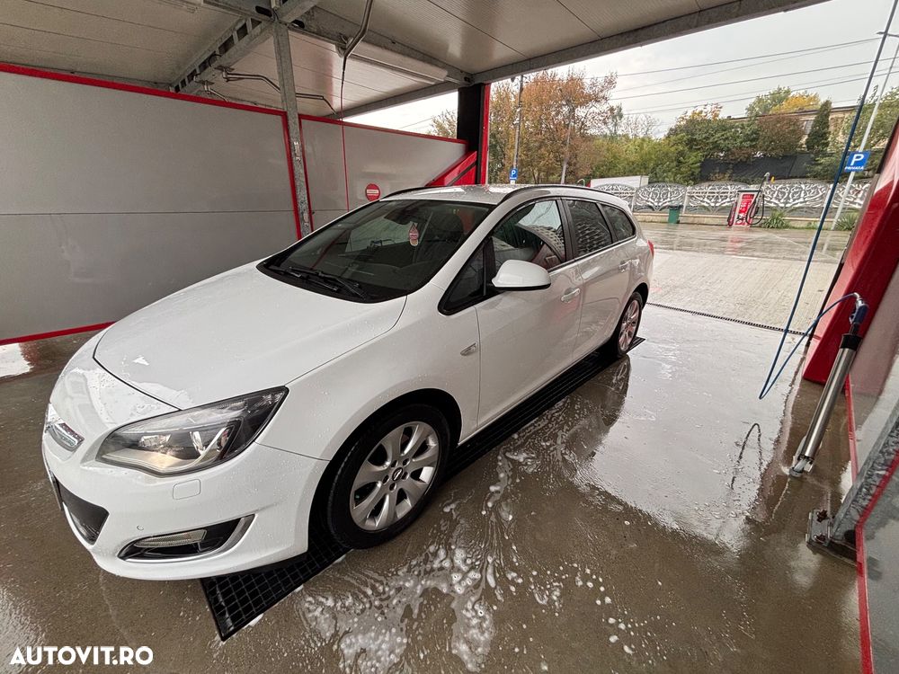 Opel Astra Sports Tourer 2.0 CDTI ECOTEC Start/Stop Active - 2