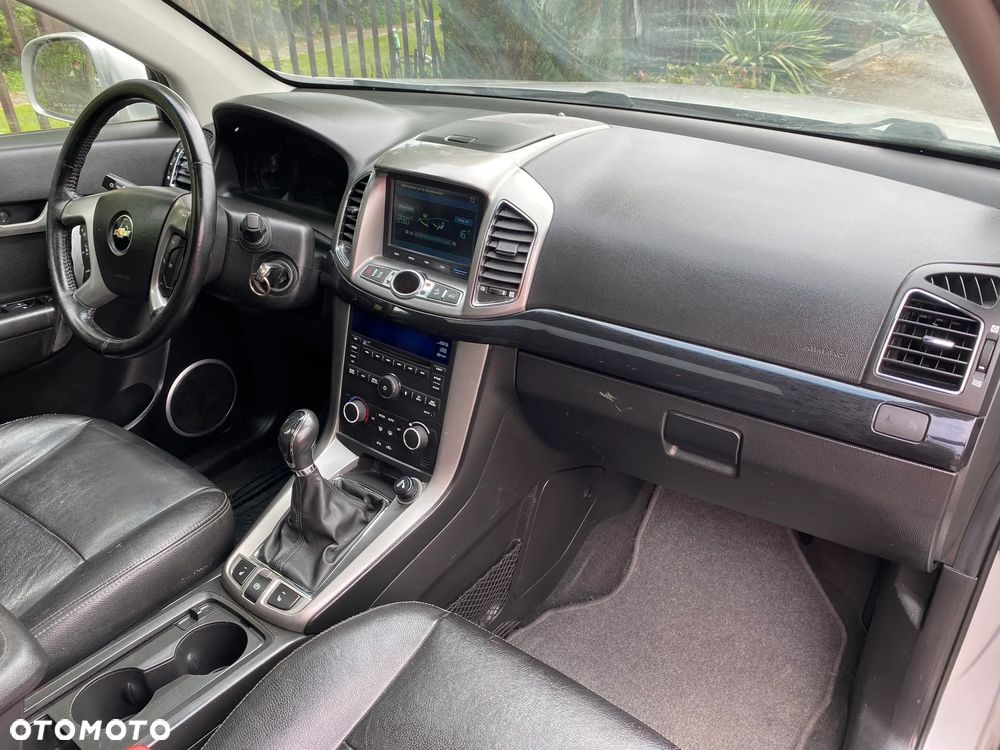 Chevrolet Captiva 2.2 TD AWD LTZ - 10